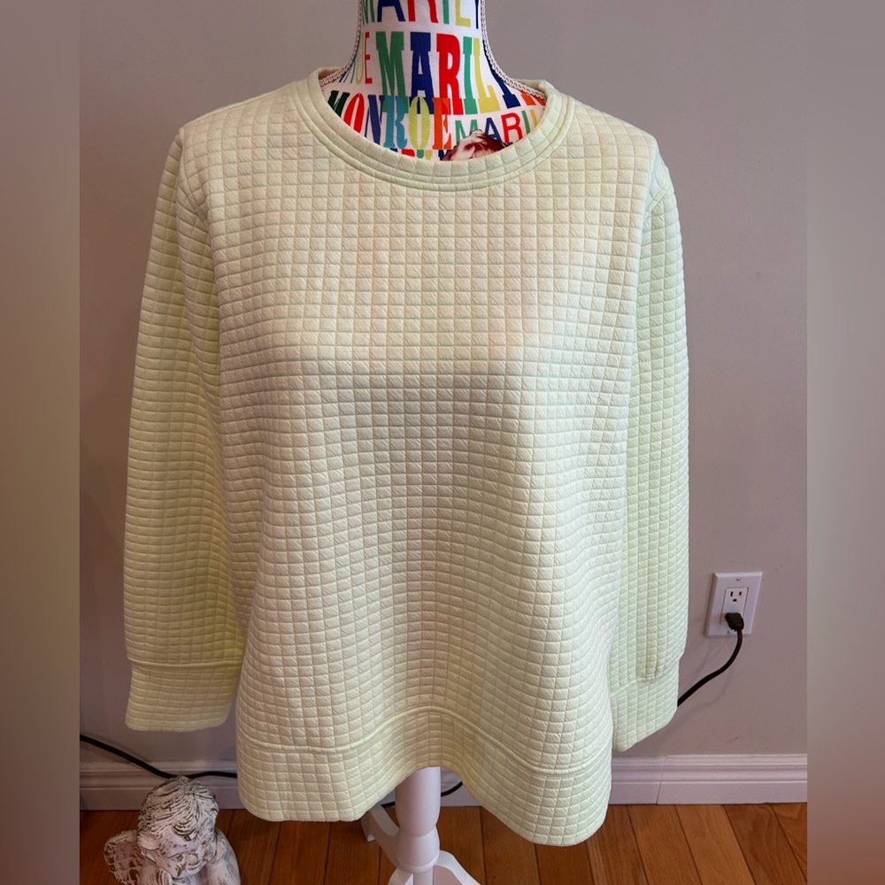 NWT MTA Sport lime green active wear sweatshirt. Size 1X